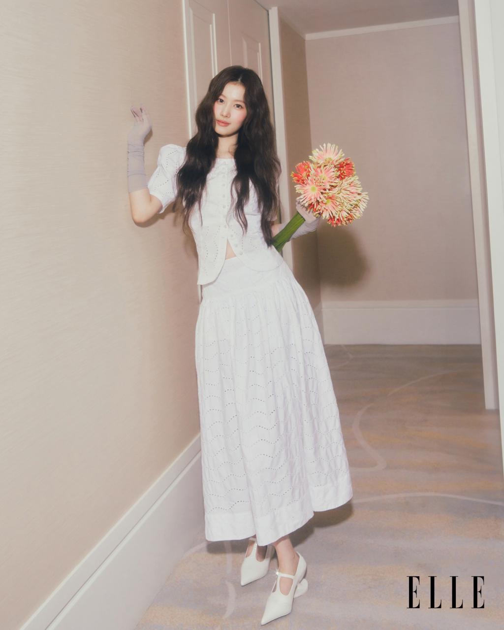 elletaiwan_1777606437_3887165926911575447_456030220_3.jpg