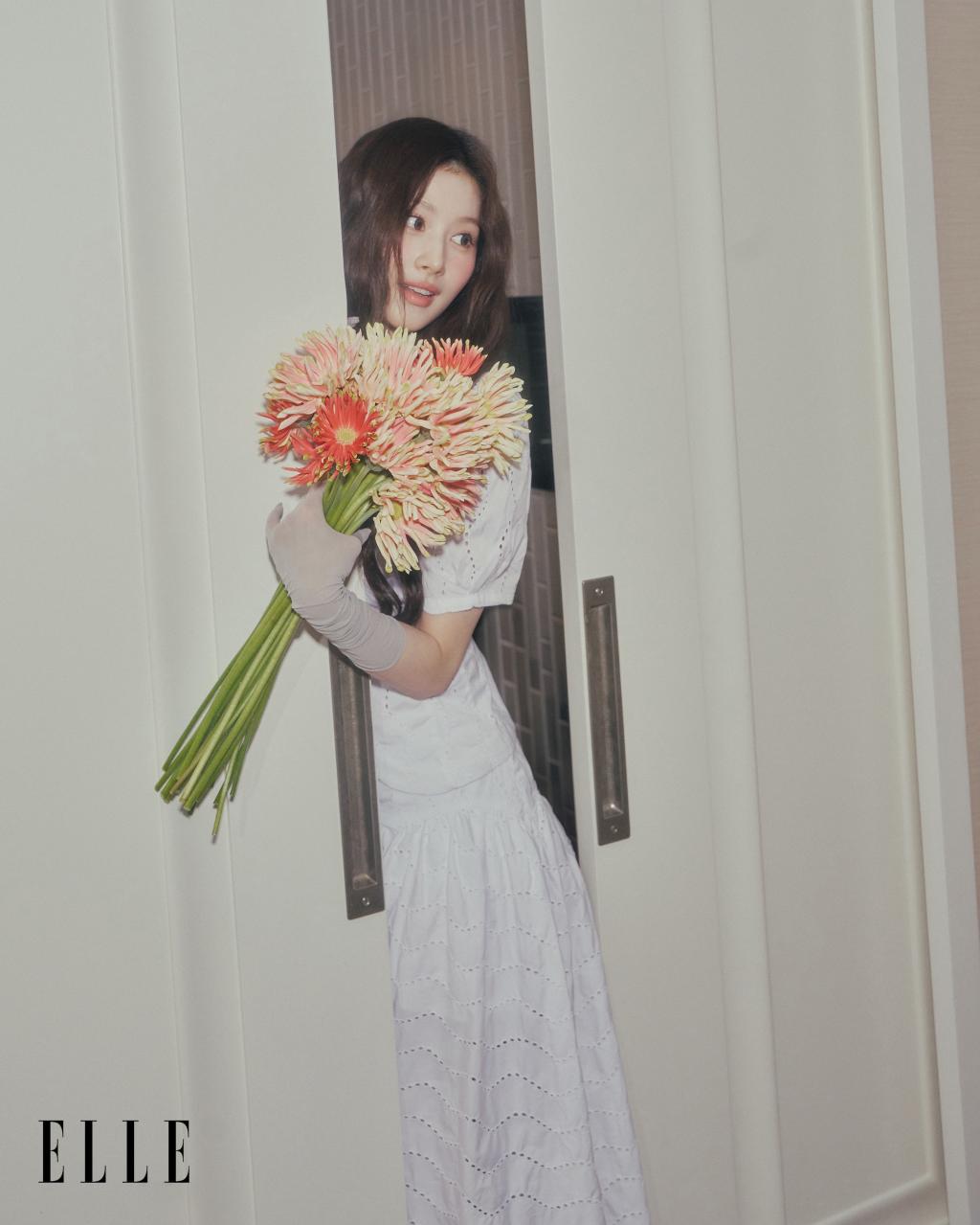 elletaiwan_1777607184_3887171856843789607_456030220_3.jpg