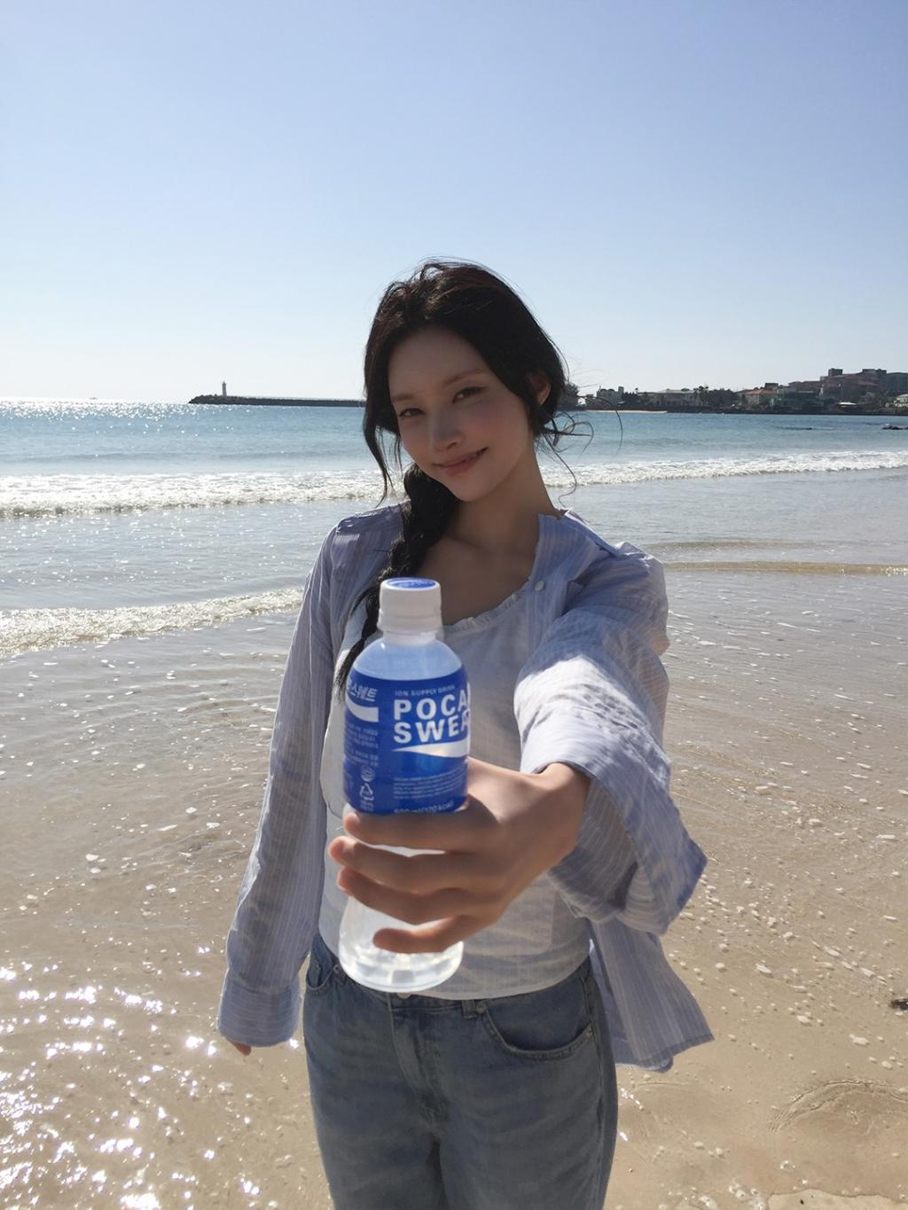 illit_official_1778652215_3895939400497989485_61519339885_6.jpg