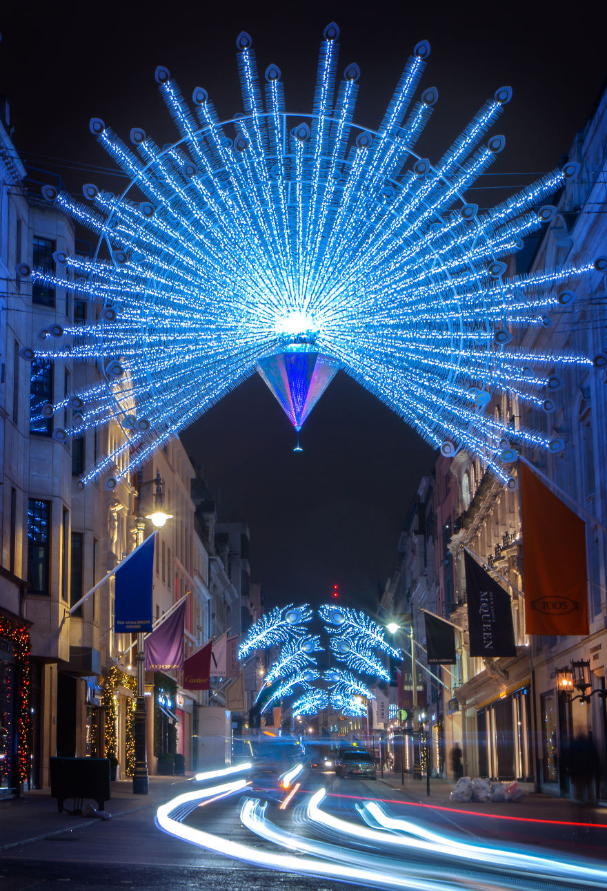 I-Photographed-The-Amazing-Christmas-Lights-In-London-5de8e678f068a_880.jpg