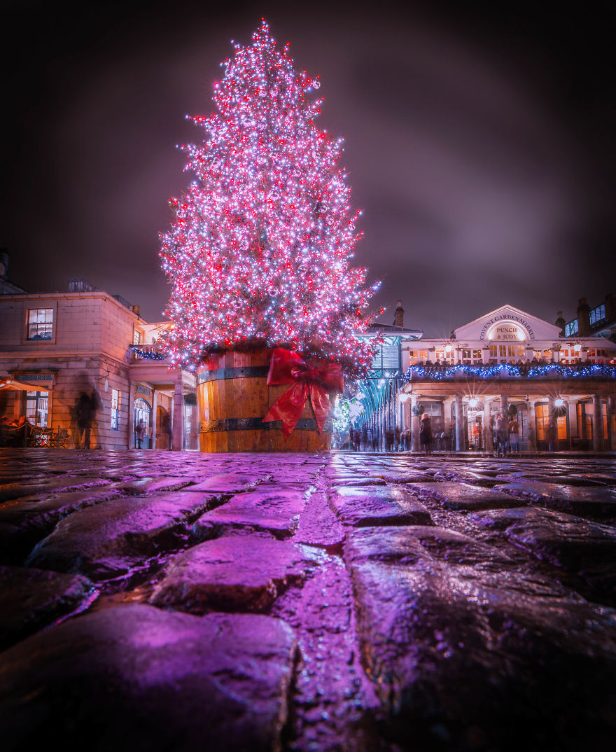 I-Photographed-The-Amazing-Christmas-Lights-In-London-5de6ebdd053a6_880.jpg