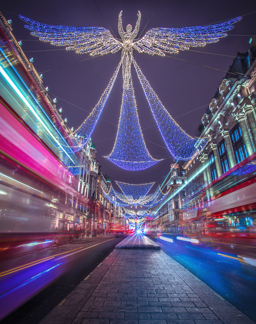 I-Photographed-The-Amazing-Christmas-Lights-In-London-5de6eabaceaa8_880.jpg