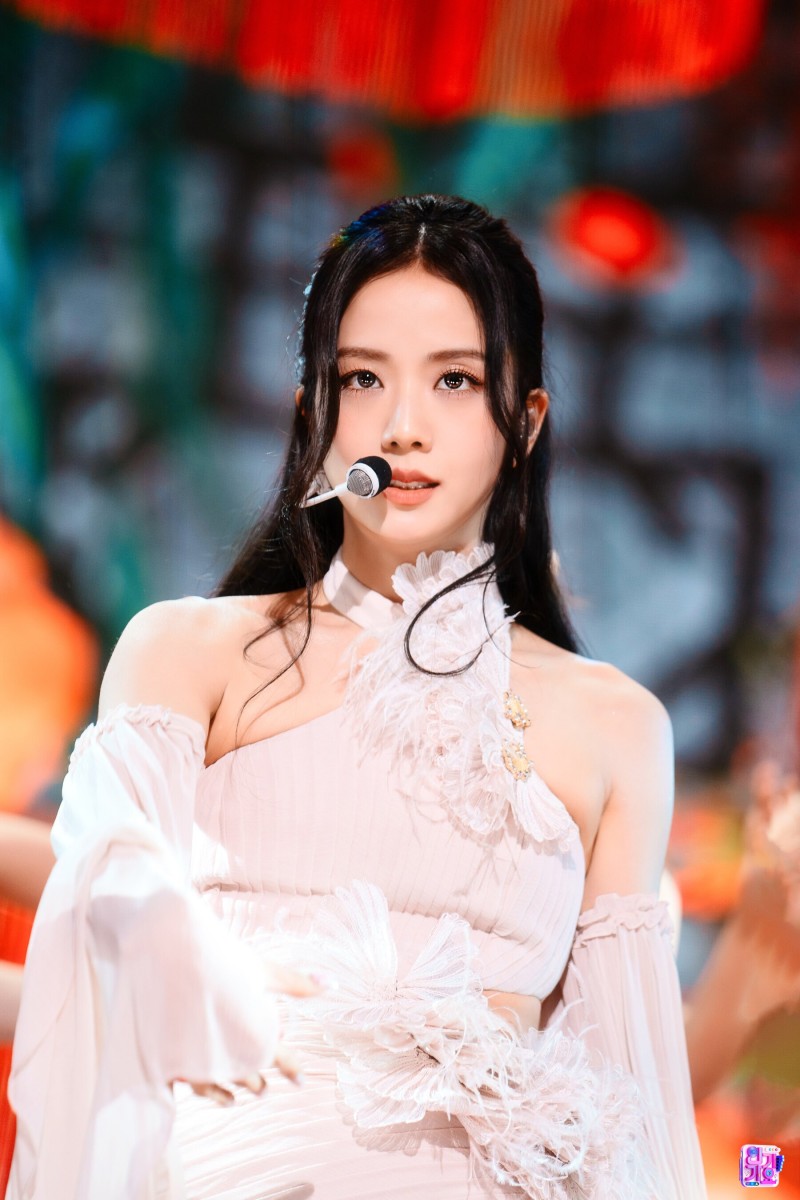 230416-BLACKPINK-Jisoo-FLOWER-6.jpeg