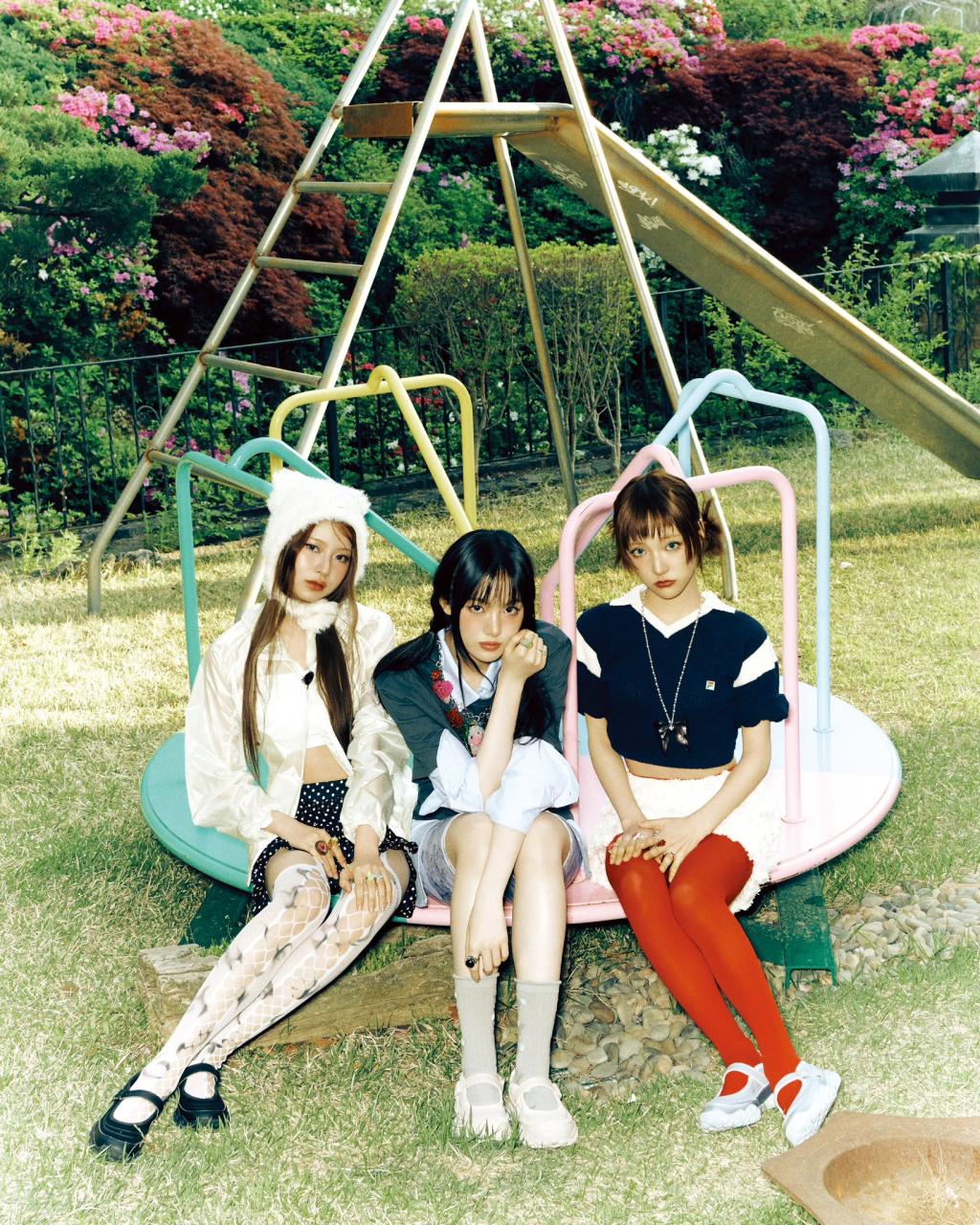 KiiiKiii Land #협찬휠라랑 키키랑. 가벼운 발걸음이 들꽃 사이를 지나 종일 노닐 (7).jpg