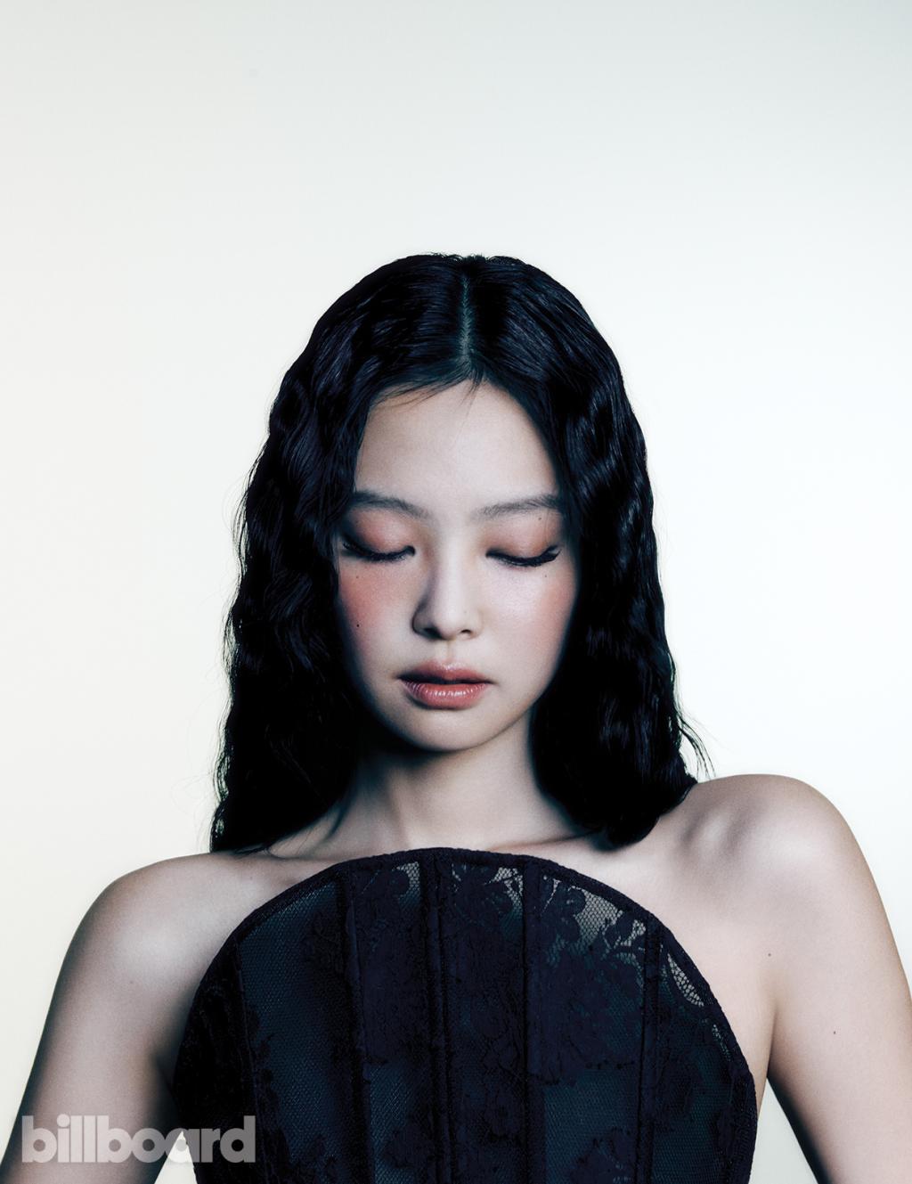 554027069_jennie-for-billboard-magazine-january-2025-issue-documents-4.jpg