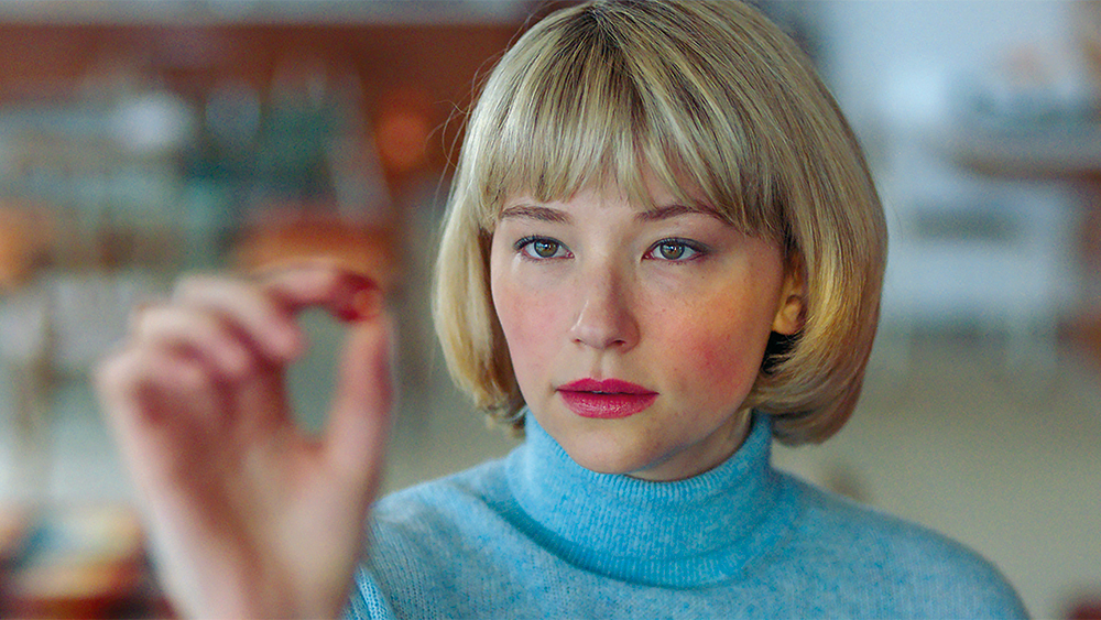 haley-bennett-swallow.jpg