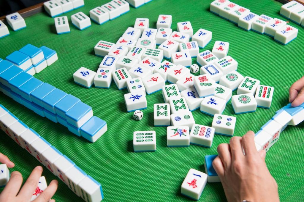 playing-mahjong.png.jpg