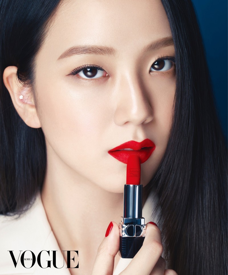 BLACKPINK-Jisoo-Vogue-Dior-2021-1.jpeg