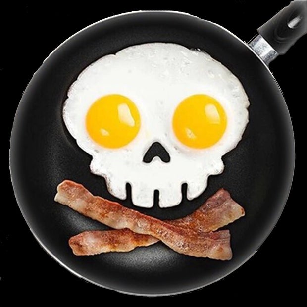 skull-egg-mold-main_620x.jpg