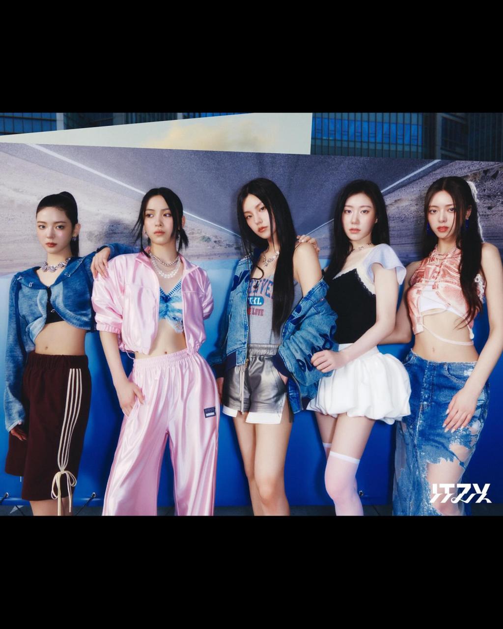 UD_itzy_all_in_us_3470766534258589261_12544593289_2024_ 10_ 15_.jpg