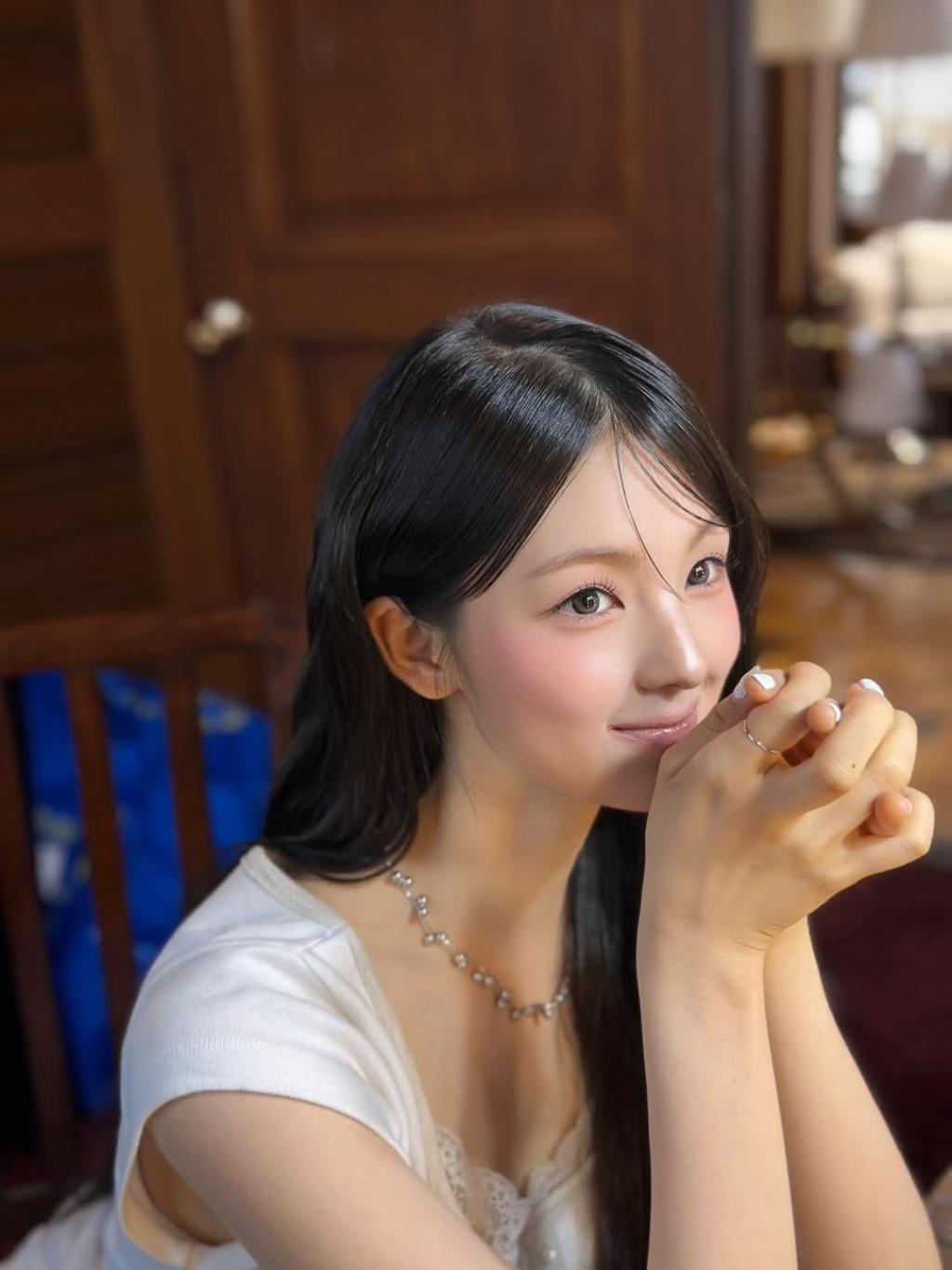 너만 바라보고 있는데 (4).jpg