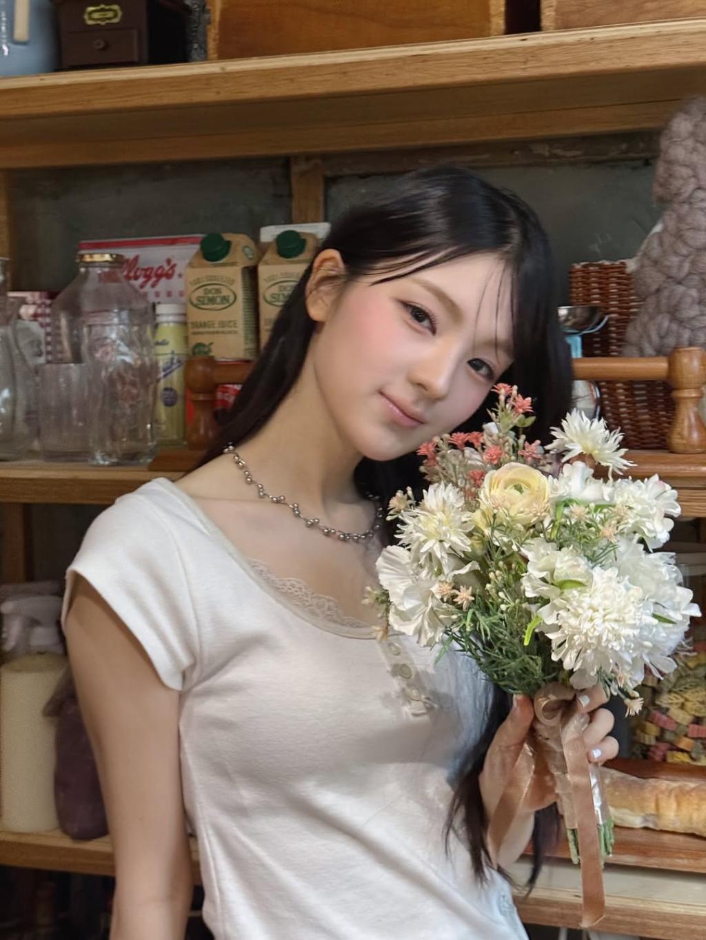 너만 바라보고 있는데 (2).jpg