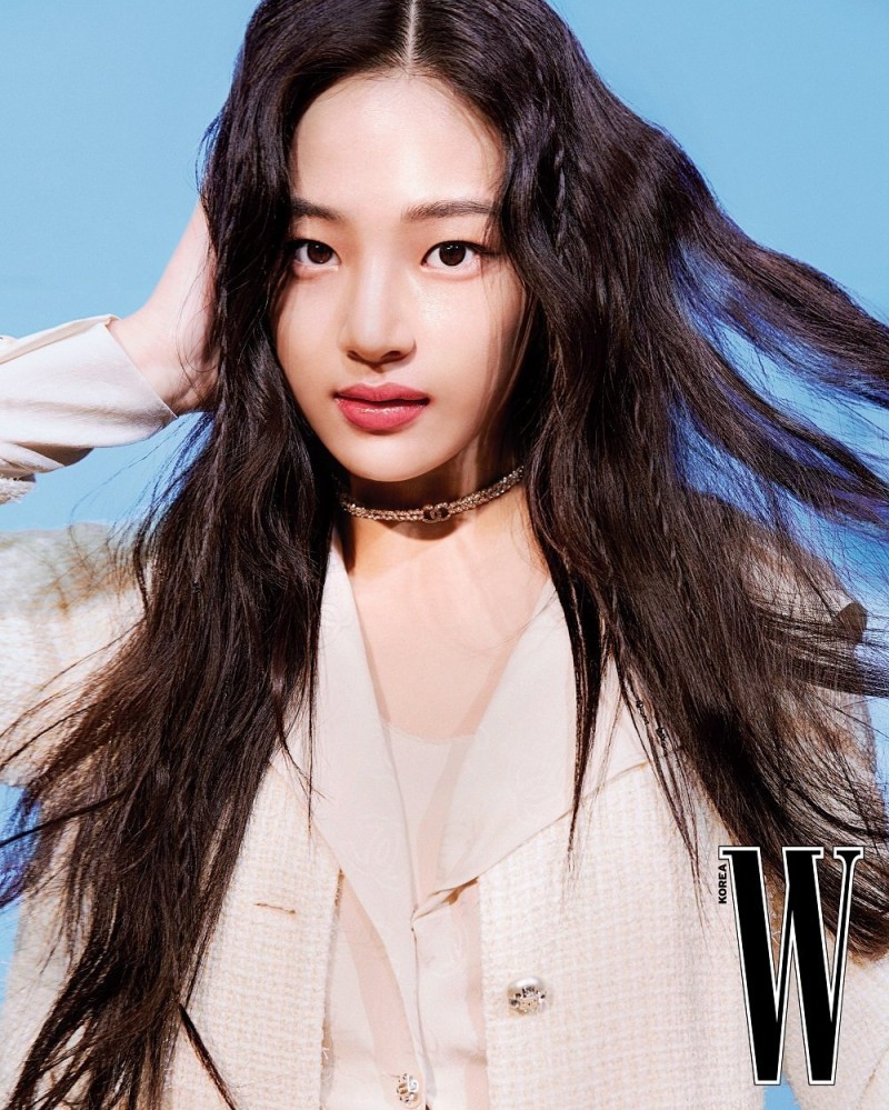 NewJeans-Minji-W-Korea-2.jpeg