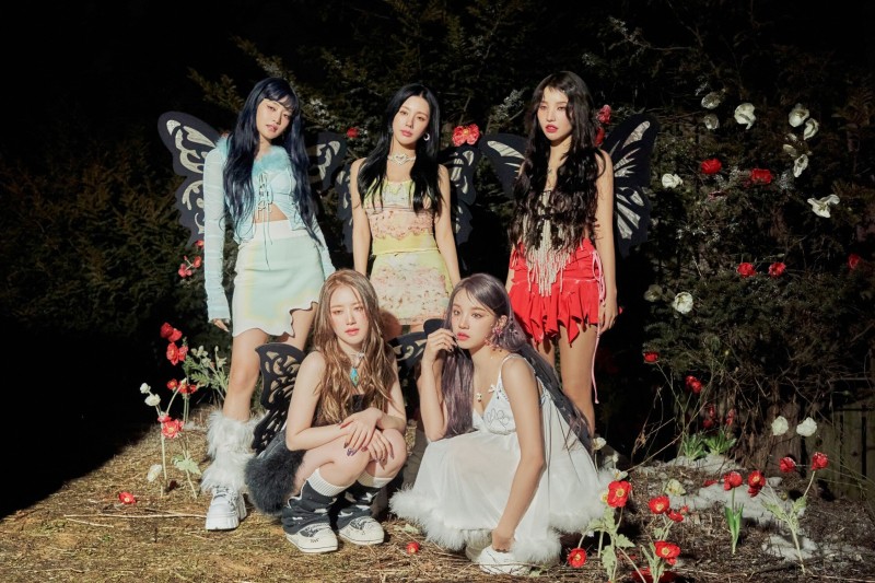 230515-G-I-DLE-I-feel-Jacket-1.jpeg