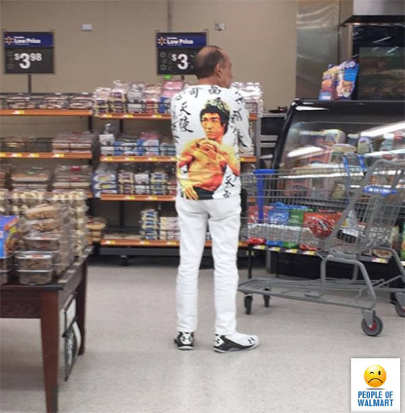 people_of_walmart_never_disappoint_640_09.jpg