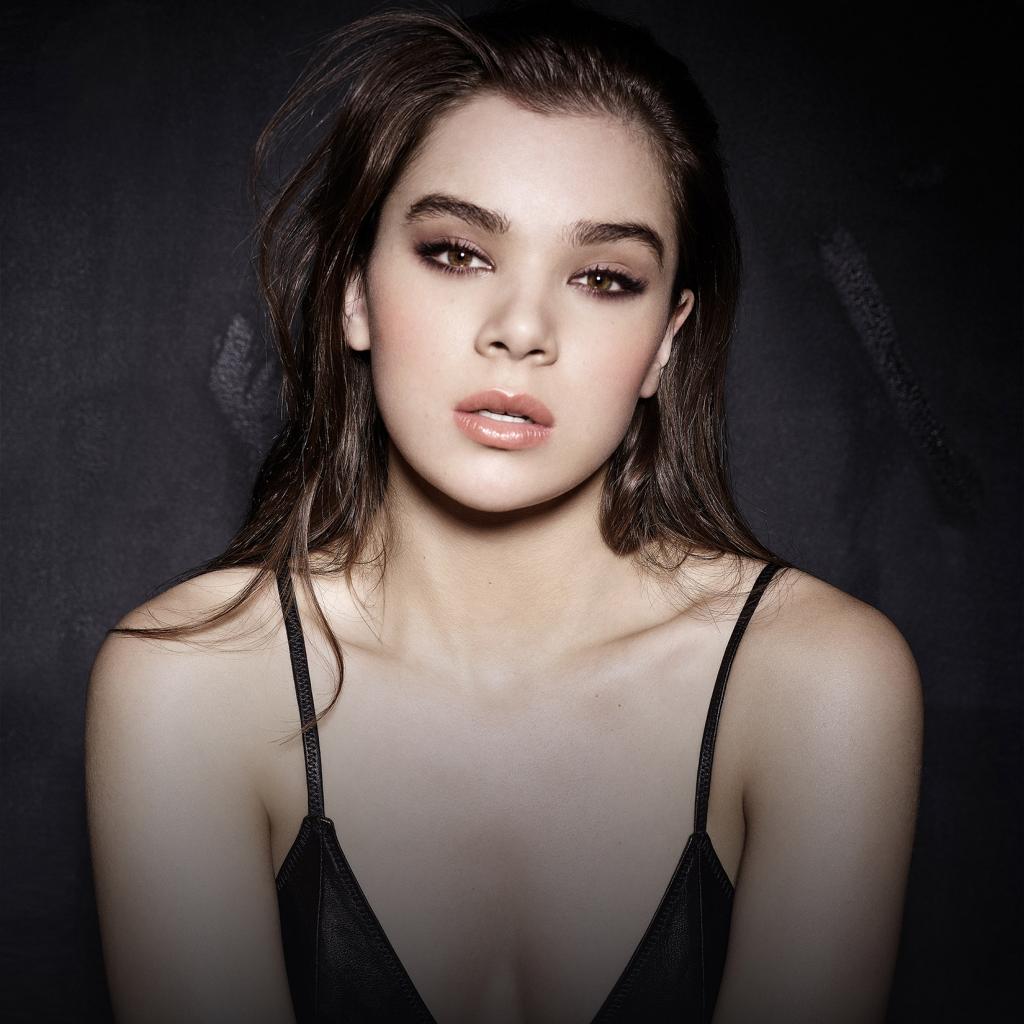 Hailee-Steinfeld-Love-Promo_1.jpg