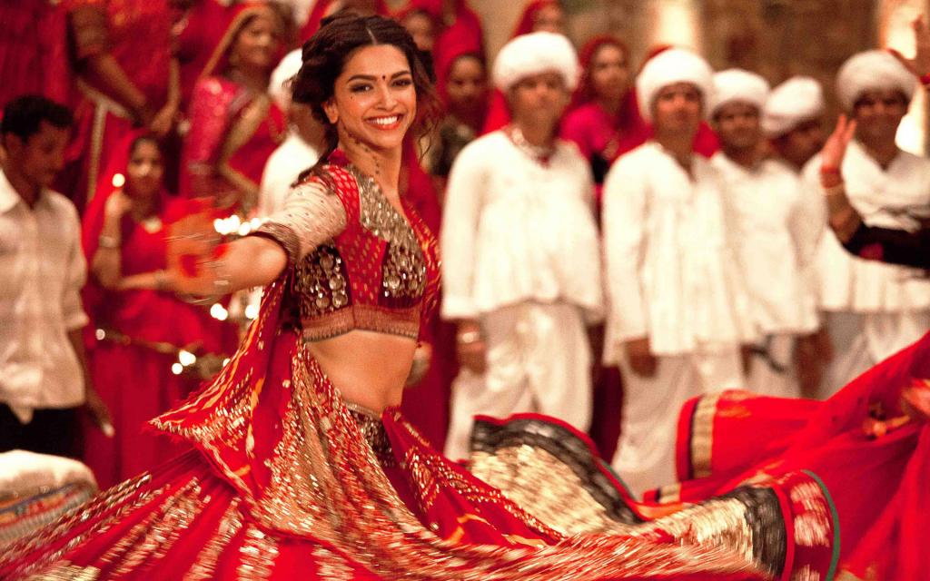 Beautiful-Deepika-in-Ram-Leela.jpg