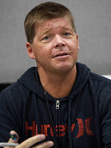 Rob_Liefeld,_Amazing_Arizona_Comic_Con,_2014.jpg