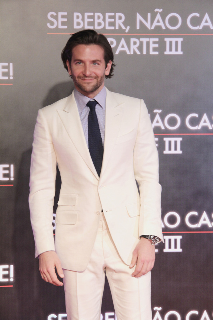 Bradley-Cooper-Wearing-Tom-Ford-The-Hangover-Part-III-Rio-de-Janeiro.jpg