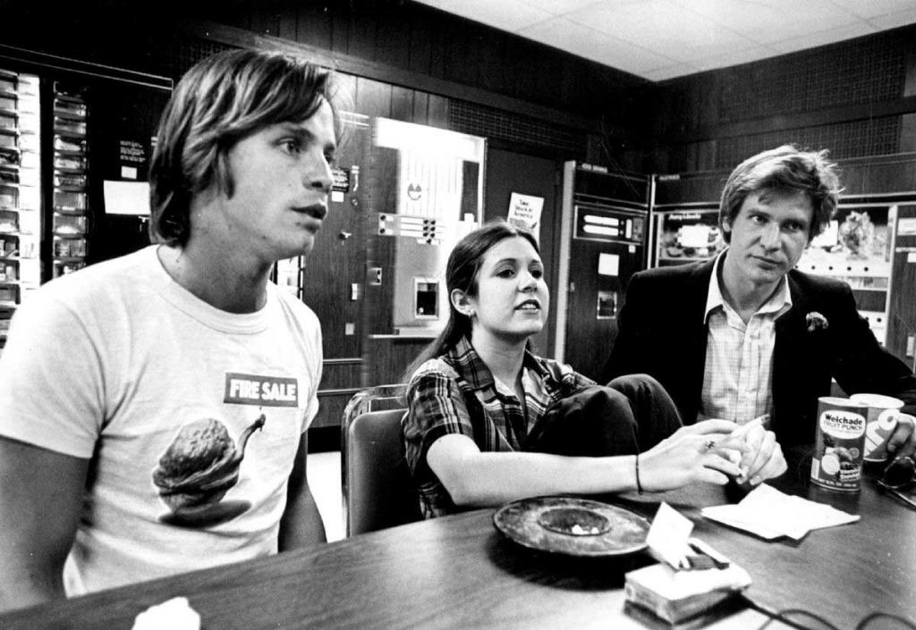 Mark-Hamill-Carrie-Fisher-and-Harrison-Ford.jpg