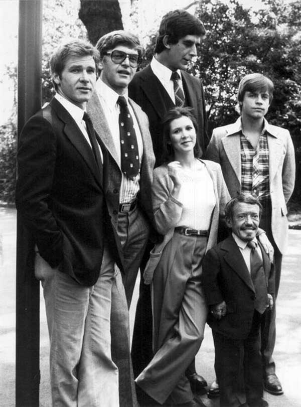 Harrison-Ford-David-Prowse-Peter-Mayhew-Carrie-Fisher-Kenny-Baker-and-Mark-Hamill.jpg