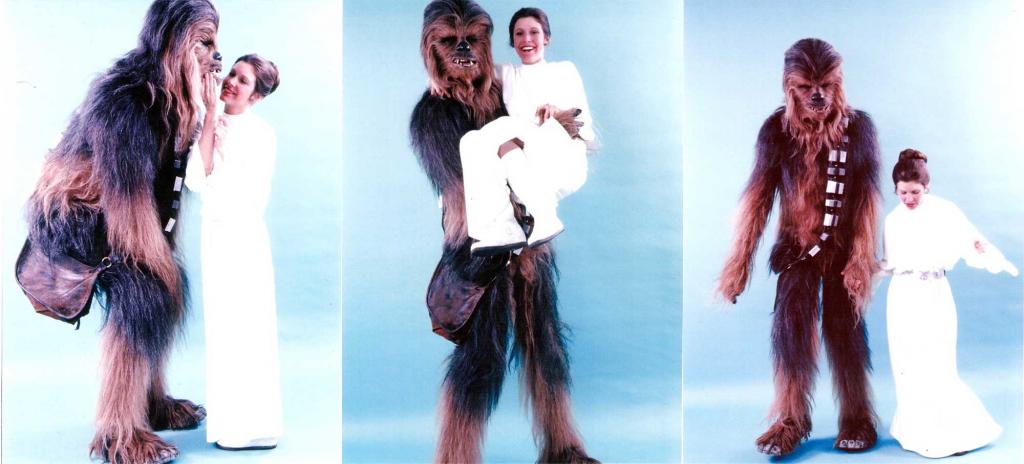 Peter-Mayhew-and-Carrie-Fisher (1).jpg