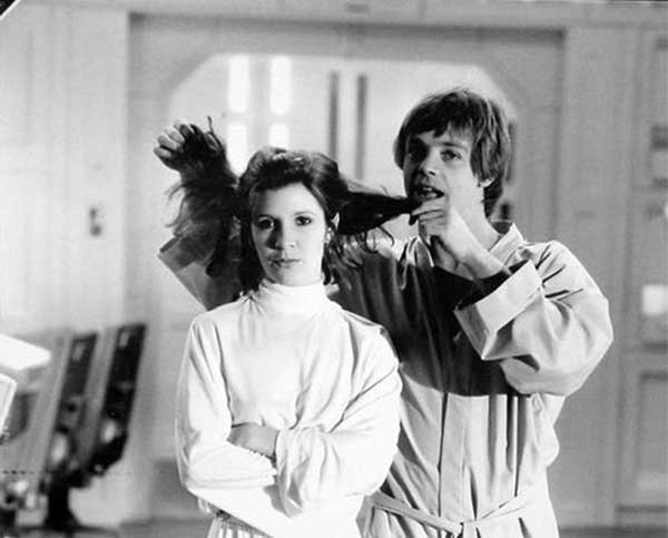 Carrie-Fisher-and-Mark-Hamill.jpg