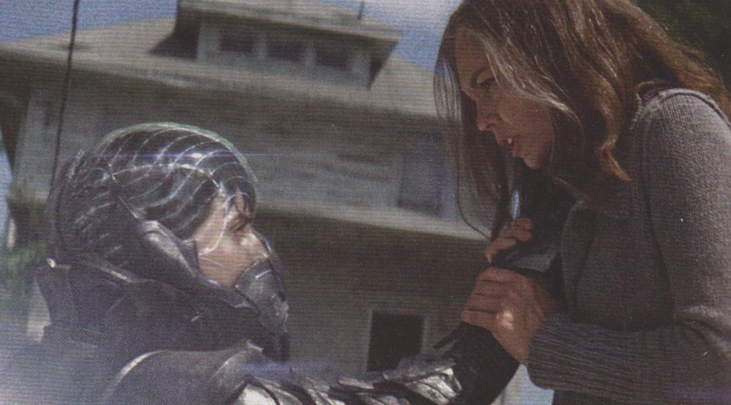diane-lane-antje-traue-man-of-steel-empire-magazine-june-2013-01-1473x817.jpg